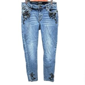 Lucky brand embroidered jeans size 8/29